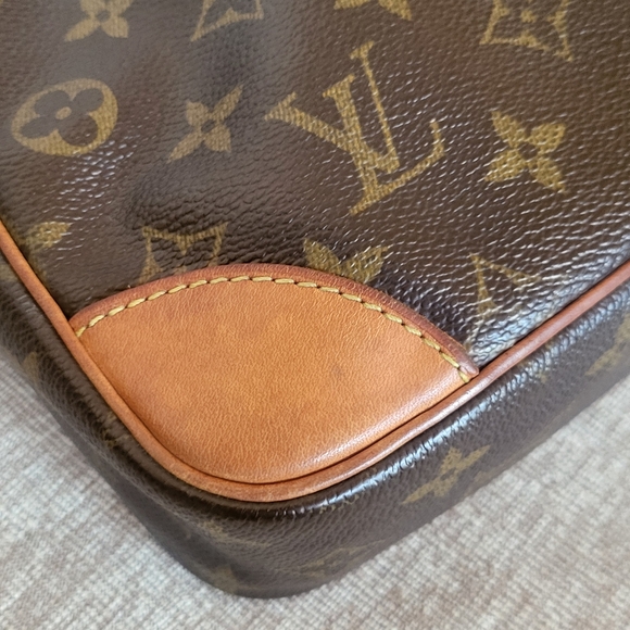 LOUIS VUITTON Compiegne 28 Monogram Clutch Bag,,,Authentic .. - Picture 16 of 16